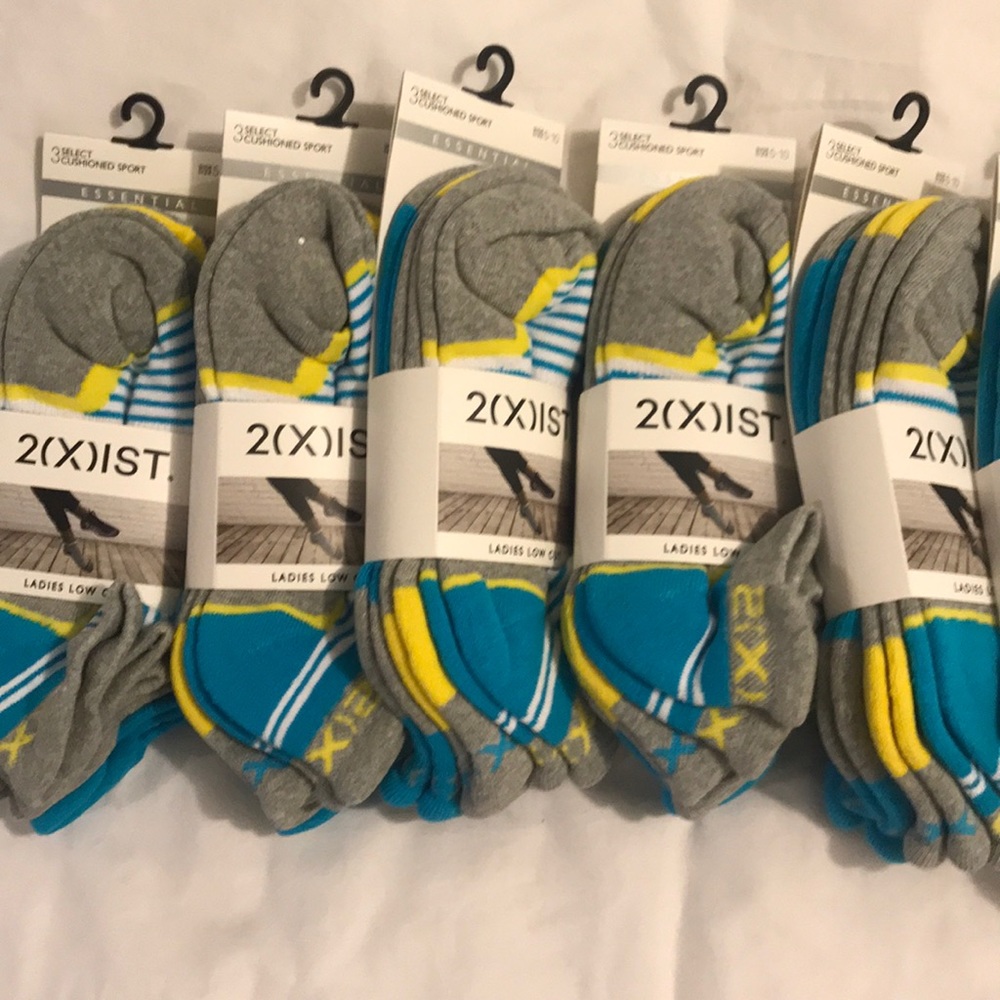2(XIST) LADIES 20 PAIRS LOW CUT SPORT SOCKS